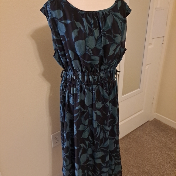 NWT Banana Republic Side-Tied Midi Dress Multicolored Size  M - Picture 5 of 13